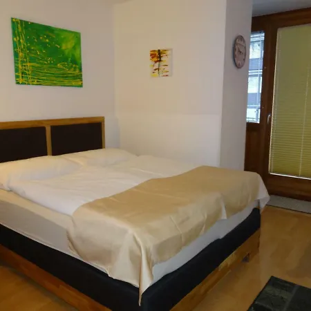 Schwarzenbacher * Kaprun